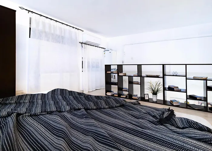 Апартаменти Social Vibe Loft Бухарест