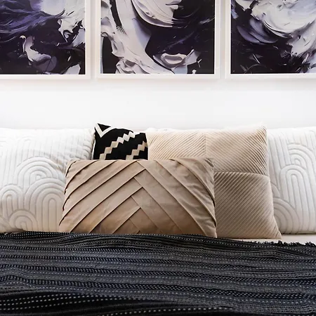 Social Vibe Loft شقة بوخارست